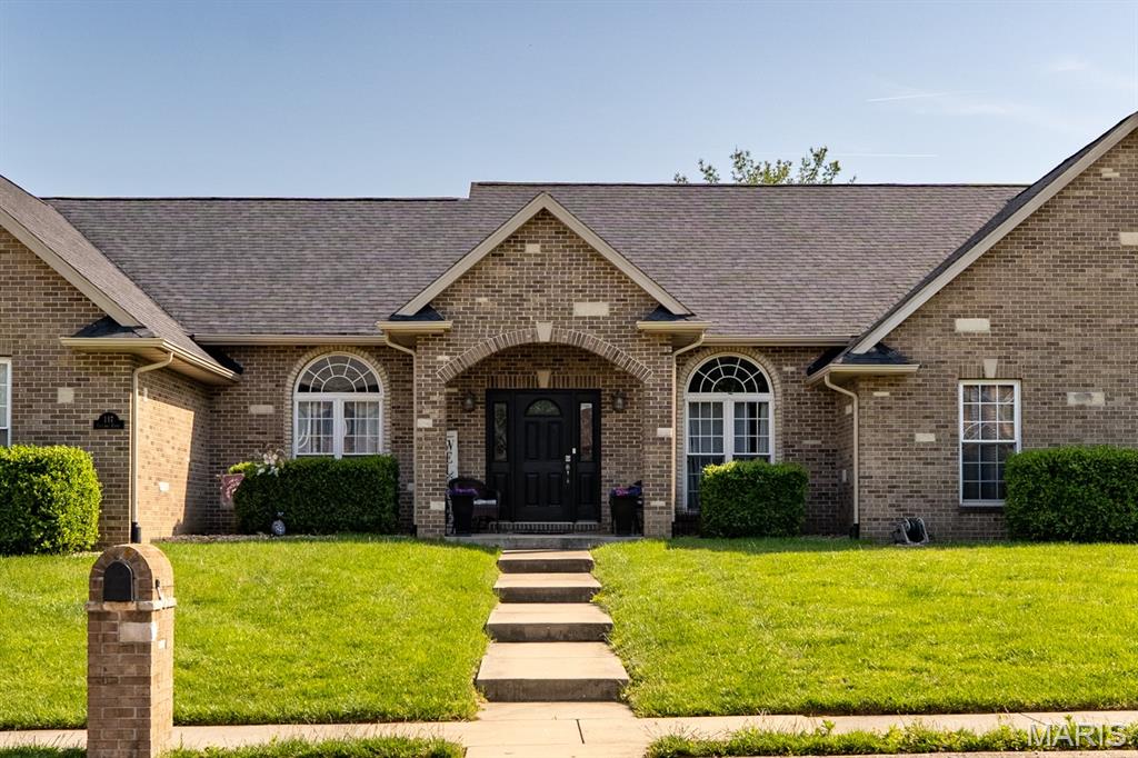 117 Callaway Court O'Fallon, IL 62269 - Photo 2 of 66