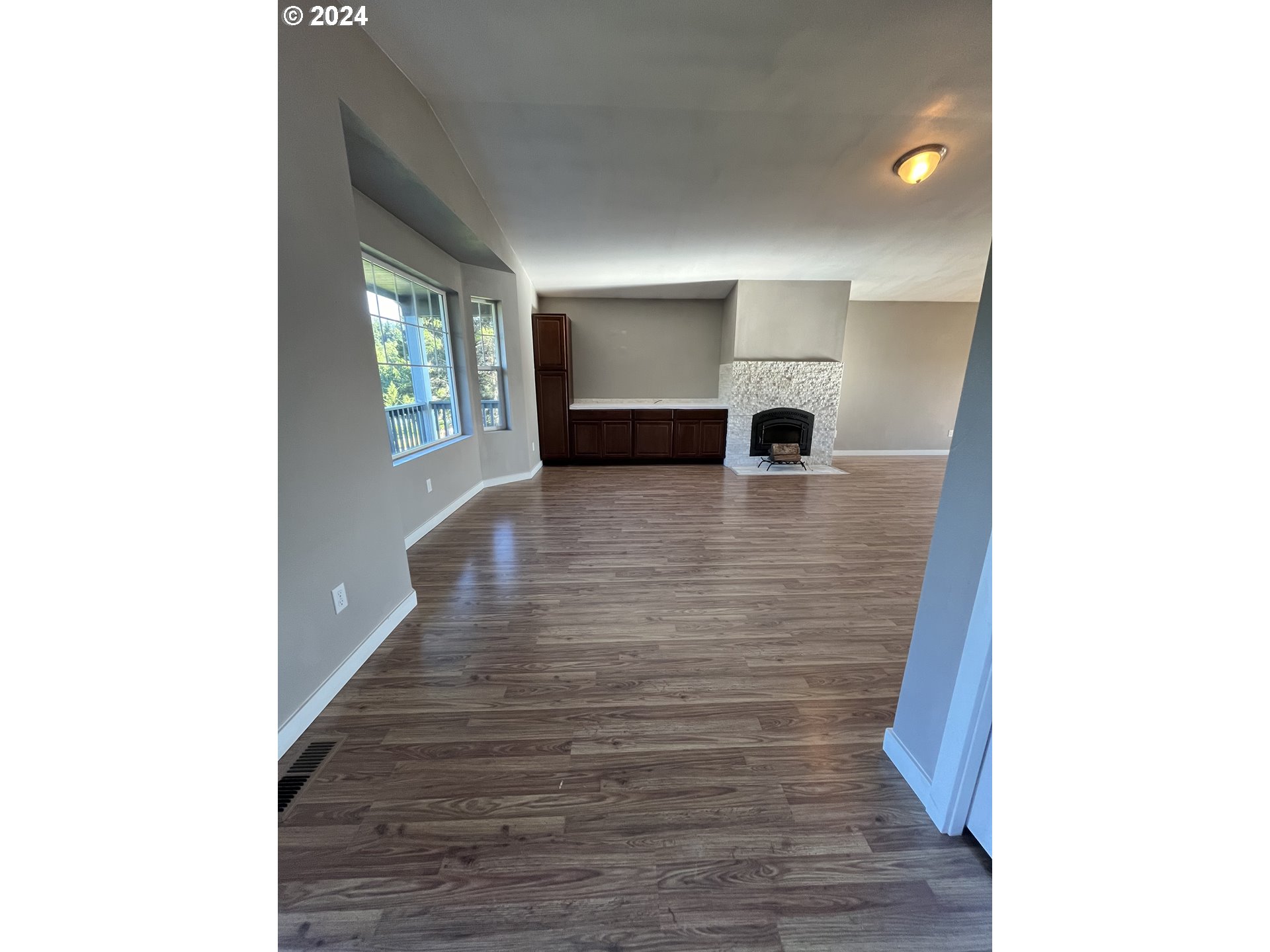 103 Newman Road Kalama, WA 98625 - Photo 8 of 41 Gallery Image 8