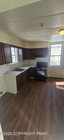 $1,350 | 154 Garibaldi Avenue, Unit 2, Roseto, PA 18013