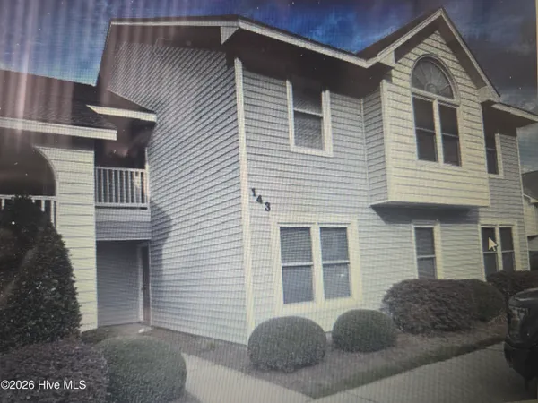 $1,300 | 143 West Victoria Court, Unit F, Greenville, NC 27834