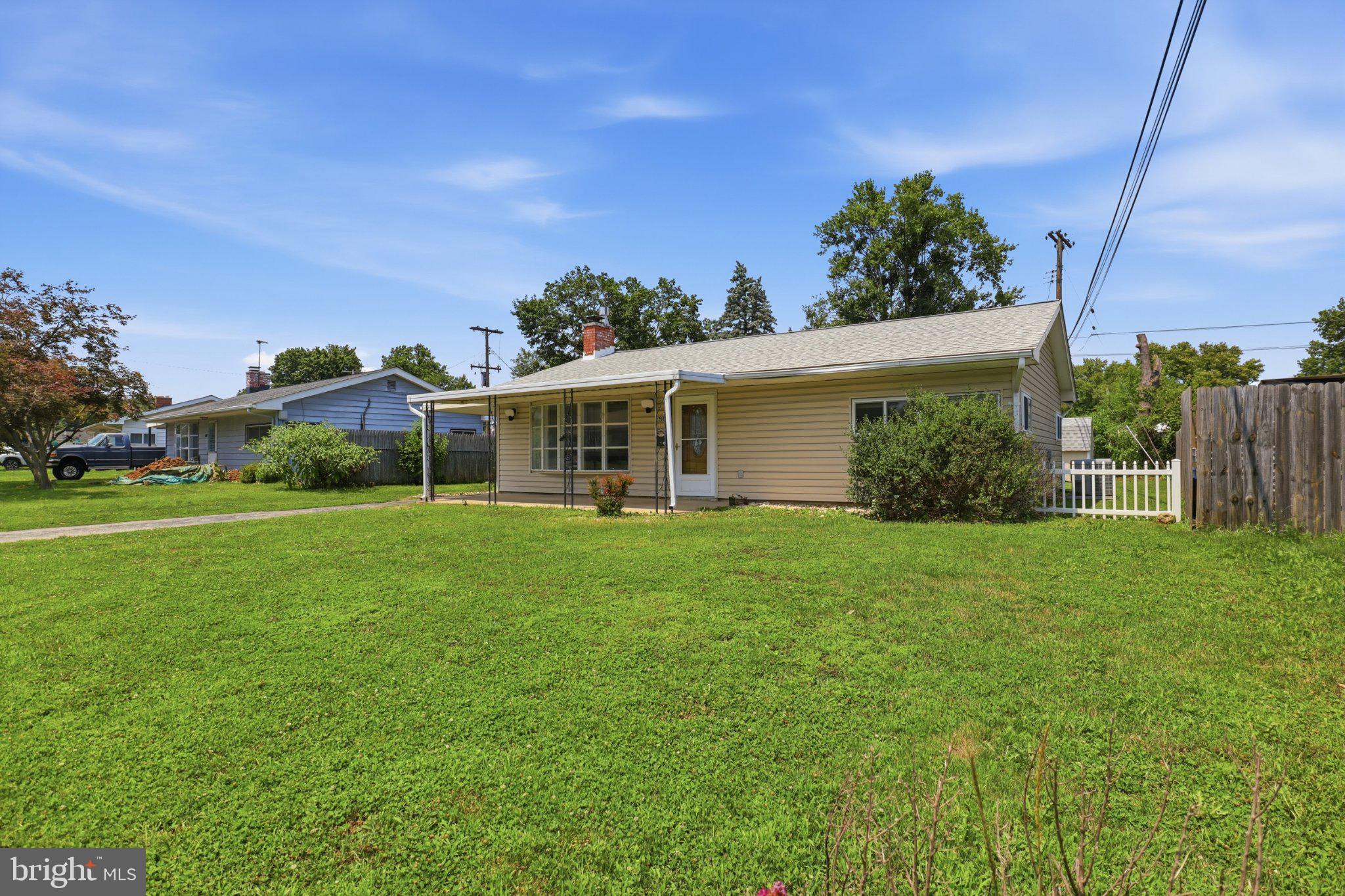 807 Fireside Road York, PA 17404 - Photo 23 of 31 Charming home with spacious yard.