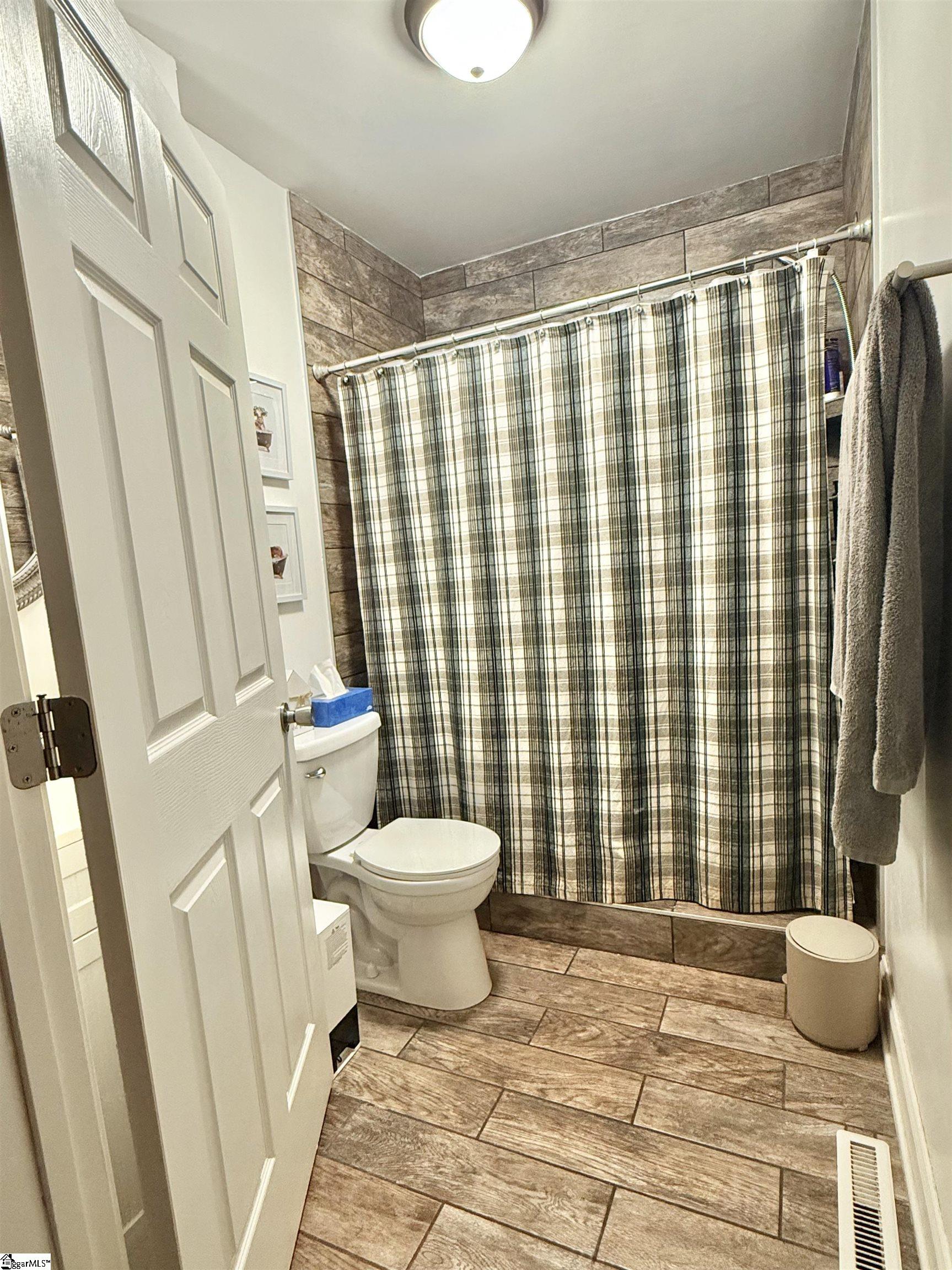 1111 Church Street Whitmire, SC 29178 - Photo 5 of 13