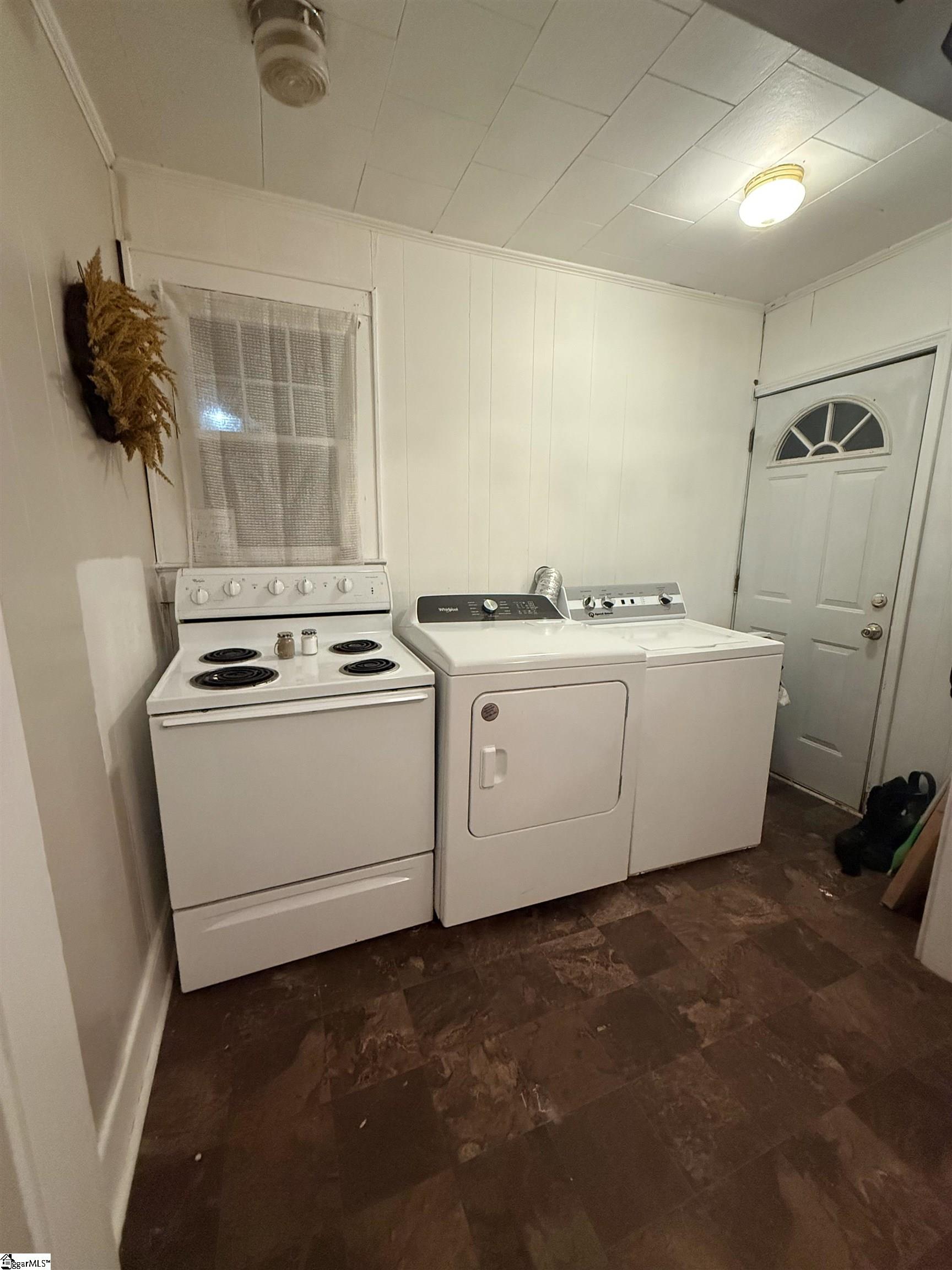 1111 Church Street Whitmire, SC 29178 - Photo 10 of 13