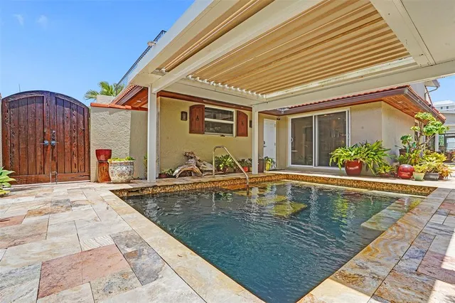 $14,000 | 683 Pelican Way, Delray Beach, FL 33483