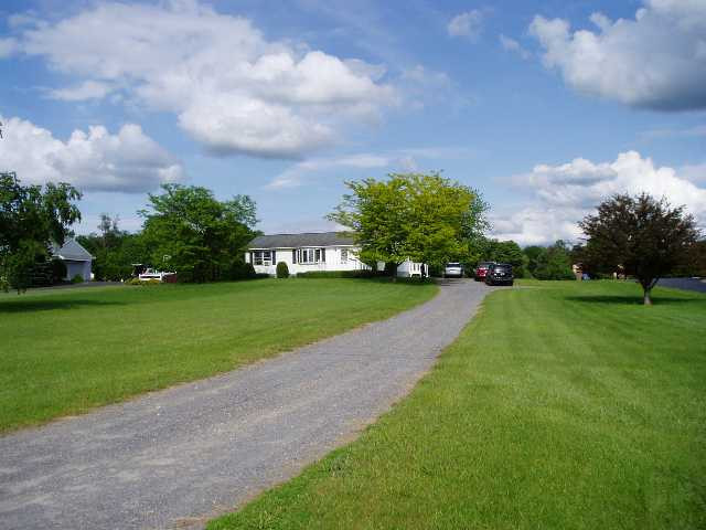 388 Truax Road Amsterdam, NY 12010 - Photo 4 of 11 Photo 4