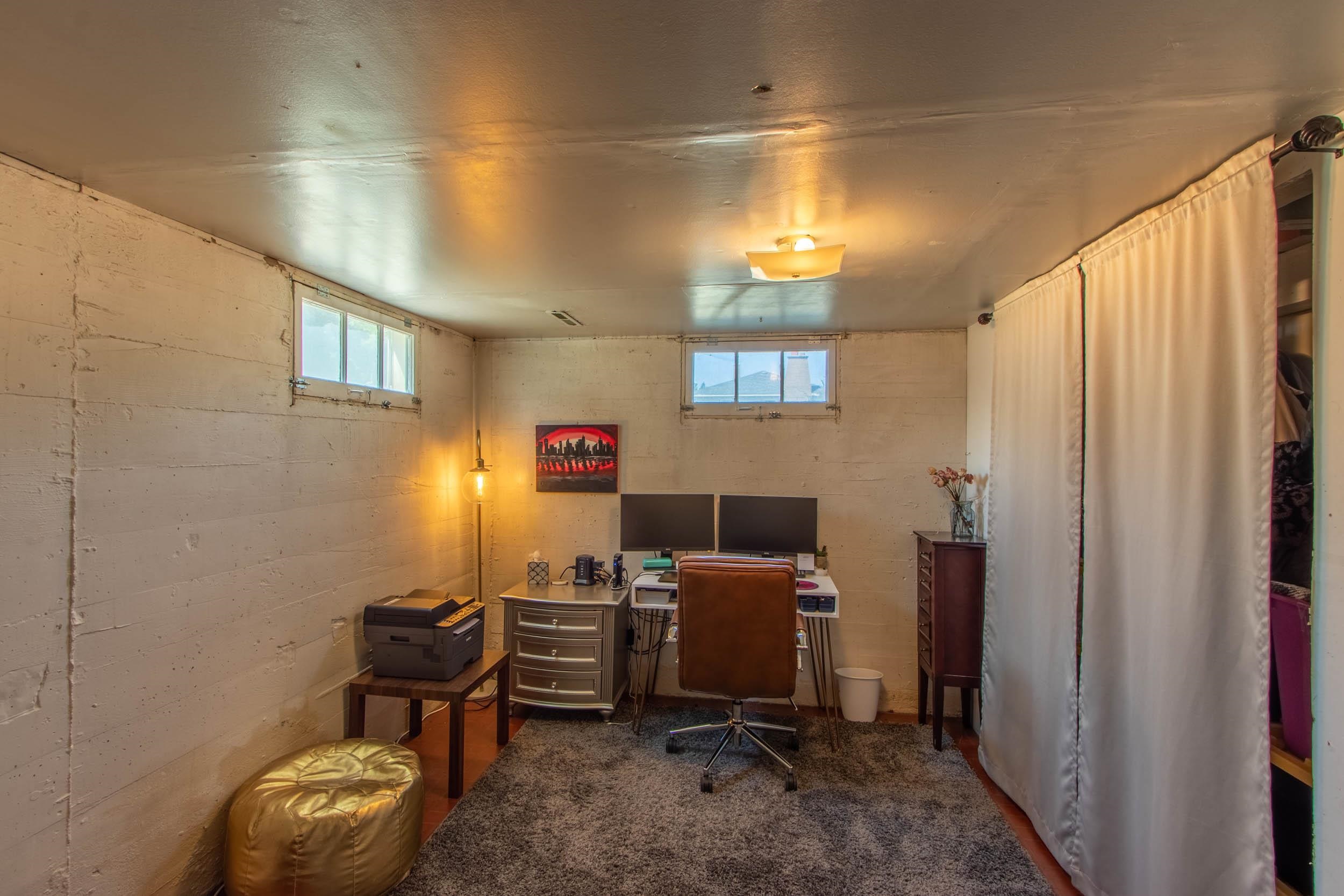 5427 North Whitehouse Street Spokane, WA 99205 - Photo 13 of 17