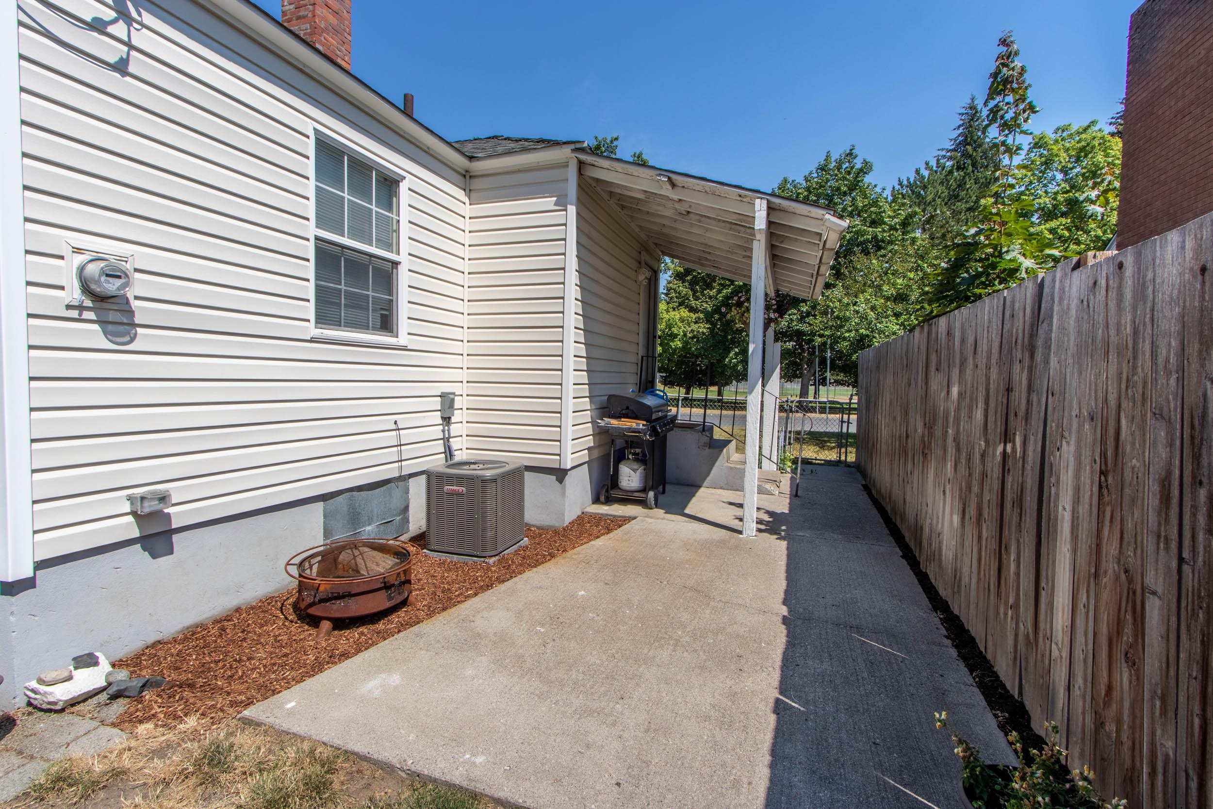 5427 North Whitehouse Street Spokane, WA 99205 - Photo 15 of 17