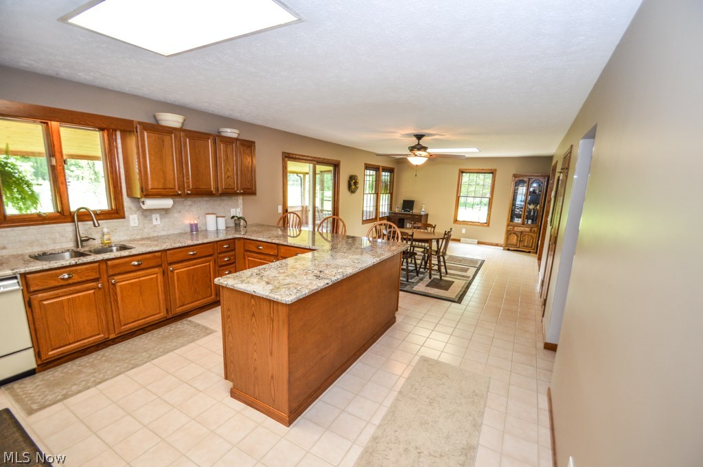 22409 Foster Road Wellington, OH 44090 - Photo 9 of 35 Gallery Image 9