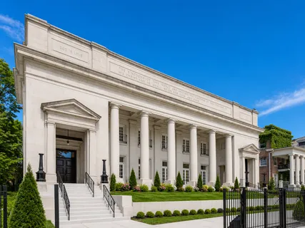 $900,000 | 4840 South Dorchester Avenue, Unit 1, Chicago, IL 60615