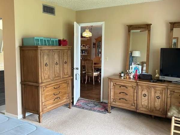$129,900 | 6670 Royal Palm Boulevard, Unit 112K, Margate, FL 33063