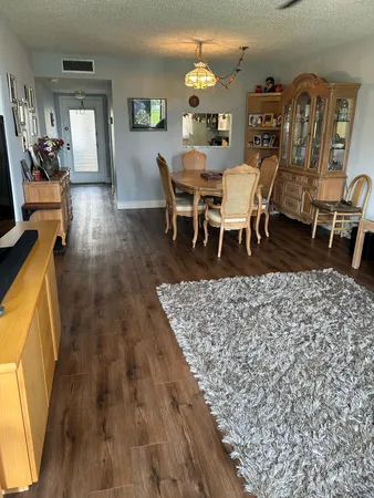 $129,900 | 6670 Royal Palm Boulevard, Unit 112K, Margate, FL 33063