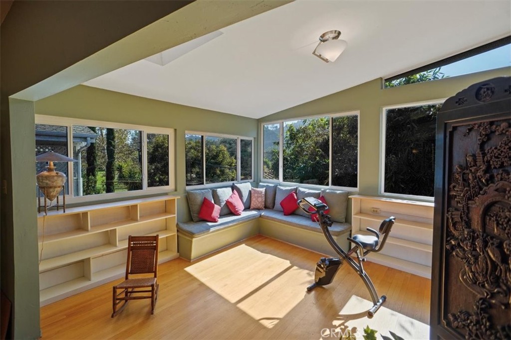 1548 Riverside Drive, Unit G Glendale, CA 91201 - Photo 12 of 22