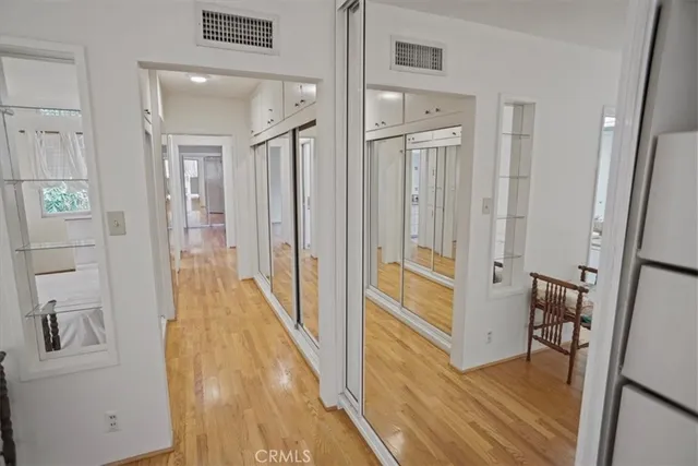 $749,000 | 1548 Riverside Drive, Unit G, Glendale, CA 91201