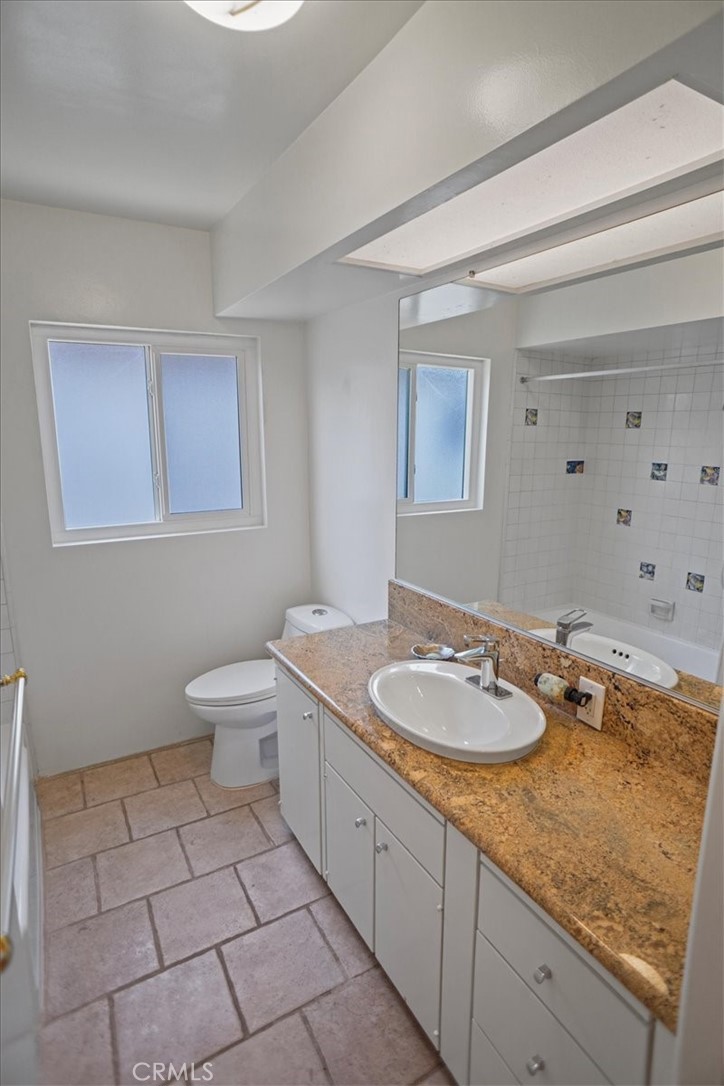 1548 Riverside Drive, Unit G Glendale, CA 91201 - Photo 20 of 22