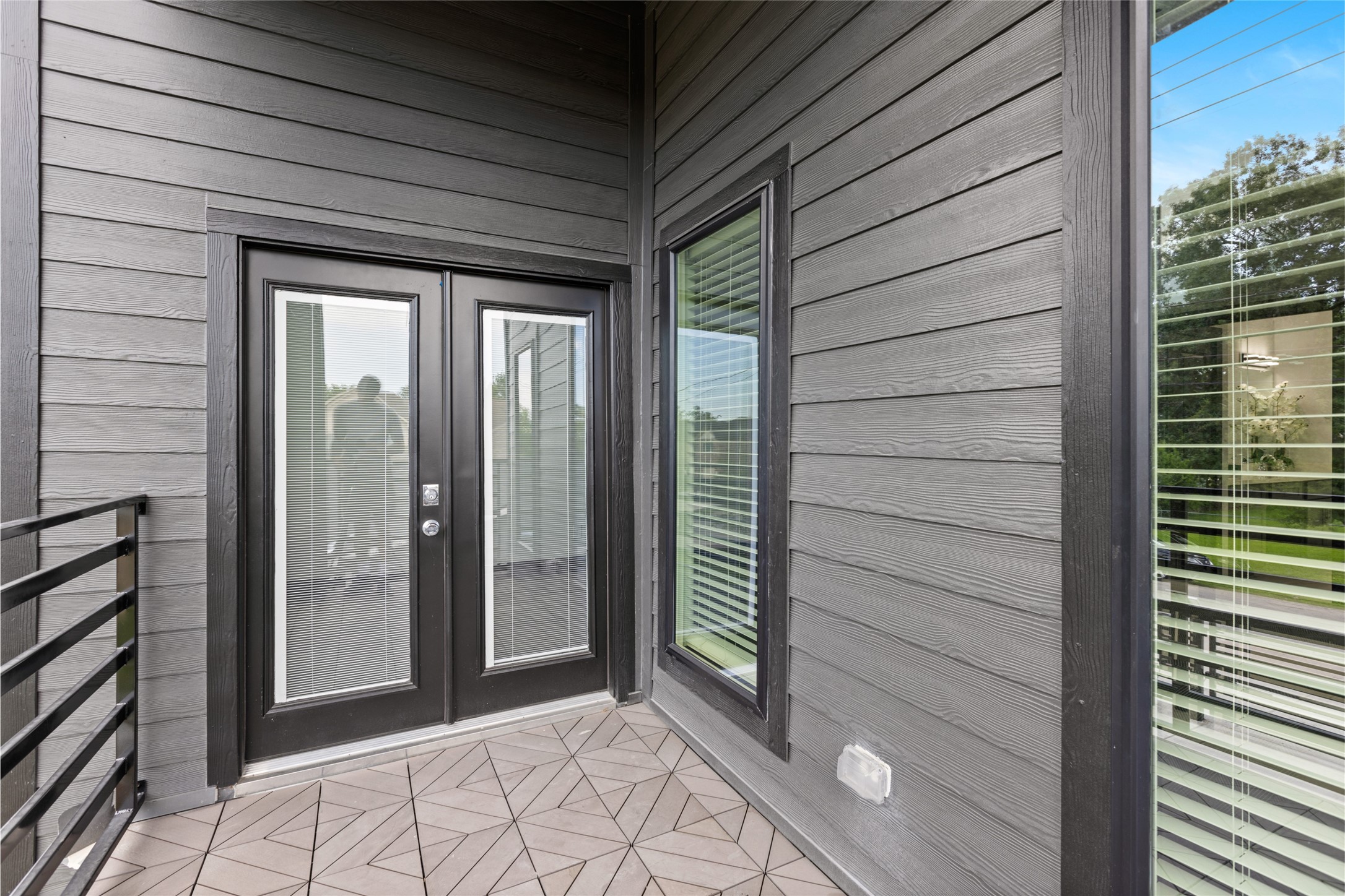 4435 Maggie Street, Unit B Houston, TX 77051 - Photo 23 of 37 a view of front door with a glass door