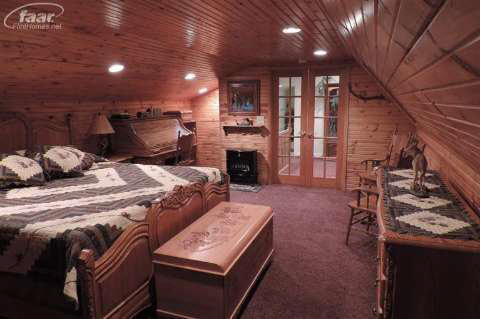 3455 Riverside Drive Port Huron, MI 48060 - Photo 6 of 45 20401230-5.JPG