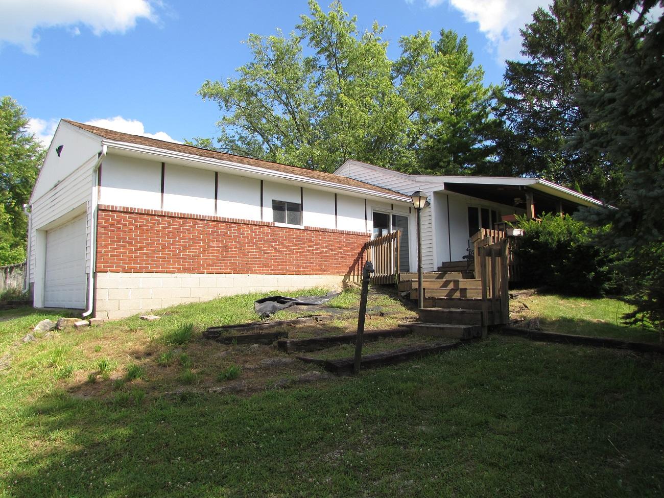 4566 Hominy Ridge Road Springfield, OH 45502 - Photo 3 of 24