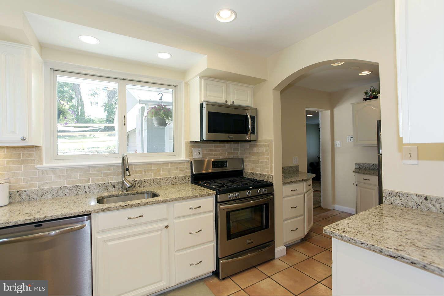 4637 River Road Bethesda, MD 20816 - Photo 13 of 24 Kitchen (1 of 3)