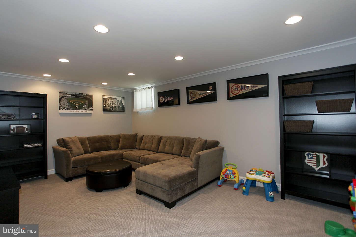 4637 River Road Bethesda, MD 20816 - Photo 22 of 24 Recreation Room
