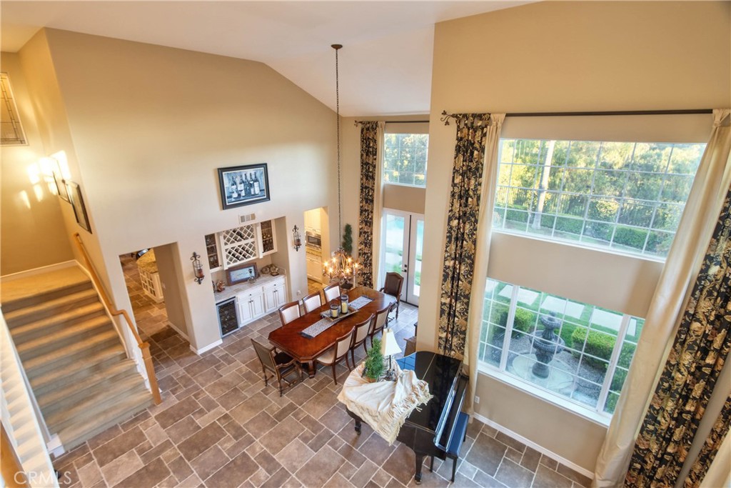 32815 Cleveland Street Temecula, CA 92592 - Photo 33 of 71 a living room with furniture and a large window