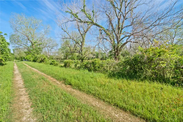 $257,000 | 6504 Viereck Road, Sealy, TX 77474