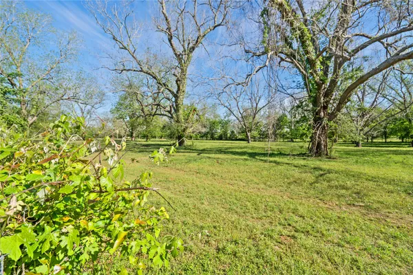 $257,000 | 6504 Viereck Road, Sealy, TX 77474