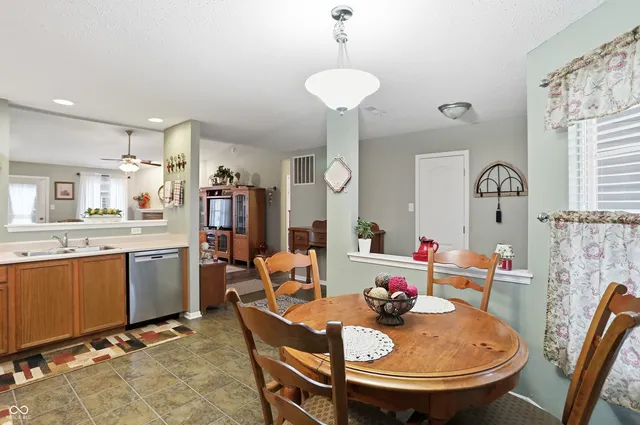 $257,900 | 873 Streamside Drive, Greenfield, IN 46140