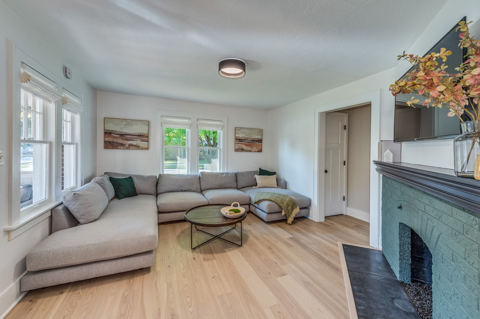 5 North Huffman Street Naperville, IL 60540 - Photo 7 of 27