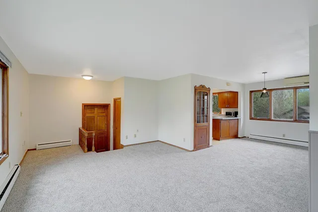 $499,990 | 987 County Rd C2 West, Roseville, MN 55113