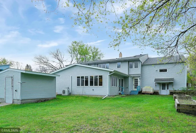 $499,990 | 987 County Rd C2 West, Roseville, MN 55113