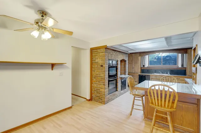 $499,990 | 987 County Rd C2 West, Roseville, MN 55113