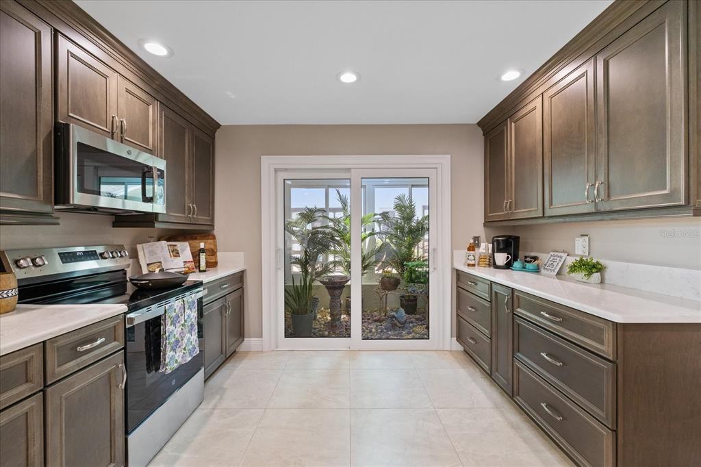 4537 Rickover Court New Port Richey, FL 34652 - Photo 5 of 76