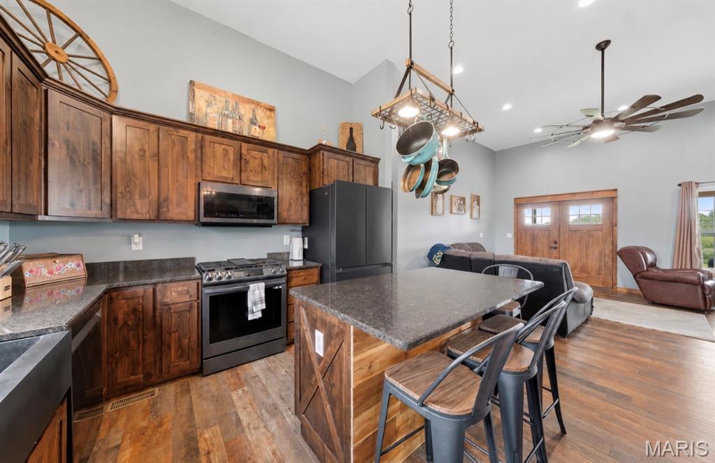 29601 Bueltmann Road Jonesburg, MO 63351 - Photo 2 of 73