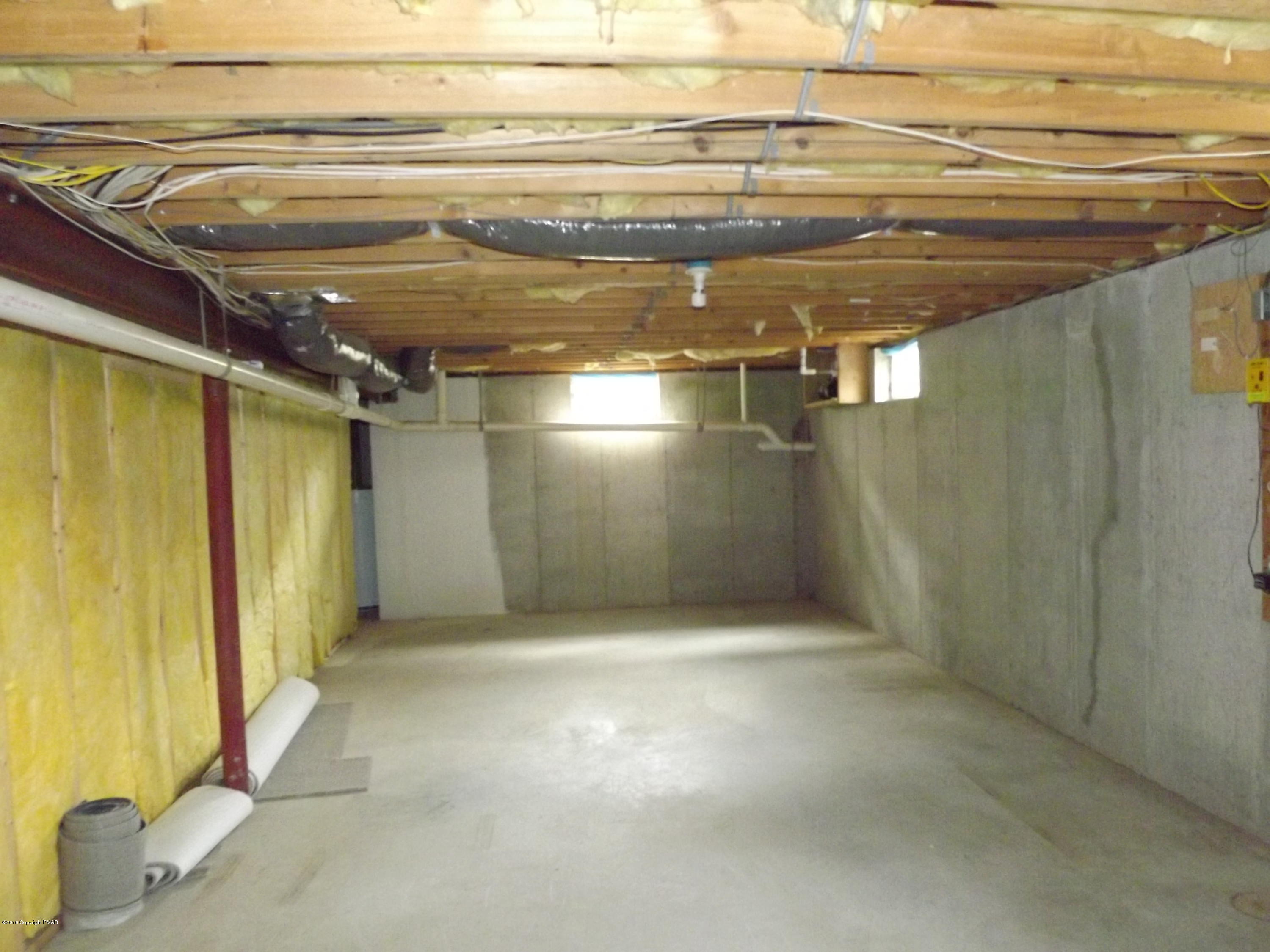 2111 Fox Run Road Stroudsburg, PA 18360 - Photo 69 of 72 Still lots of storage