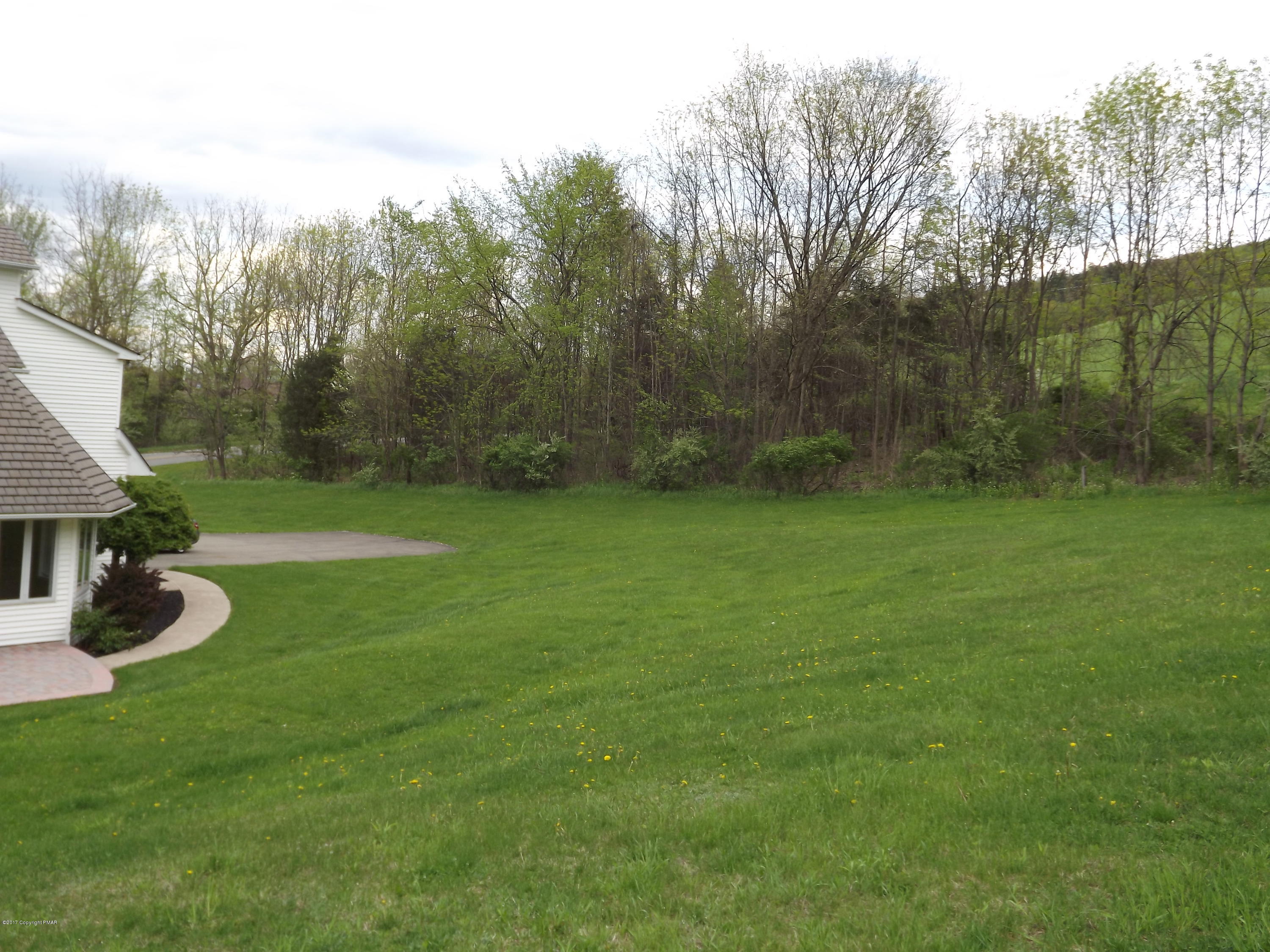 2111 Fox Run Road Stroudsburg, PA 18360 - Photo 10 of 72 Lots of Yard for the Kids