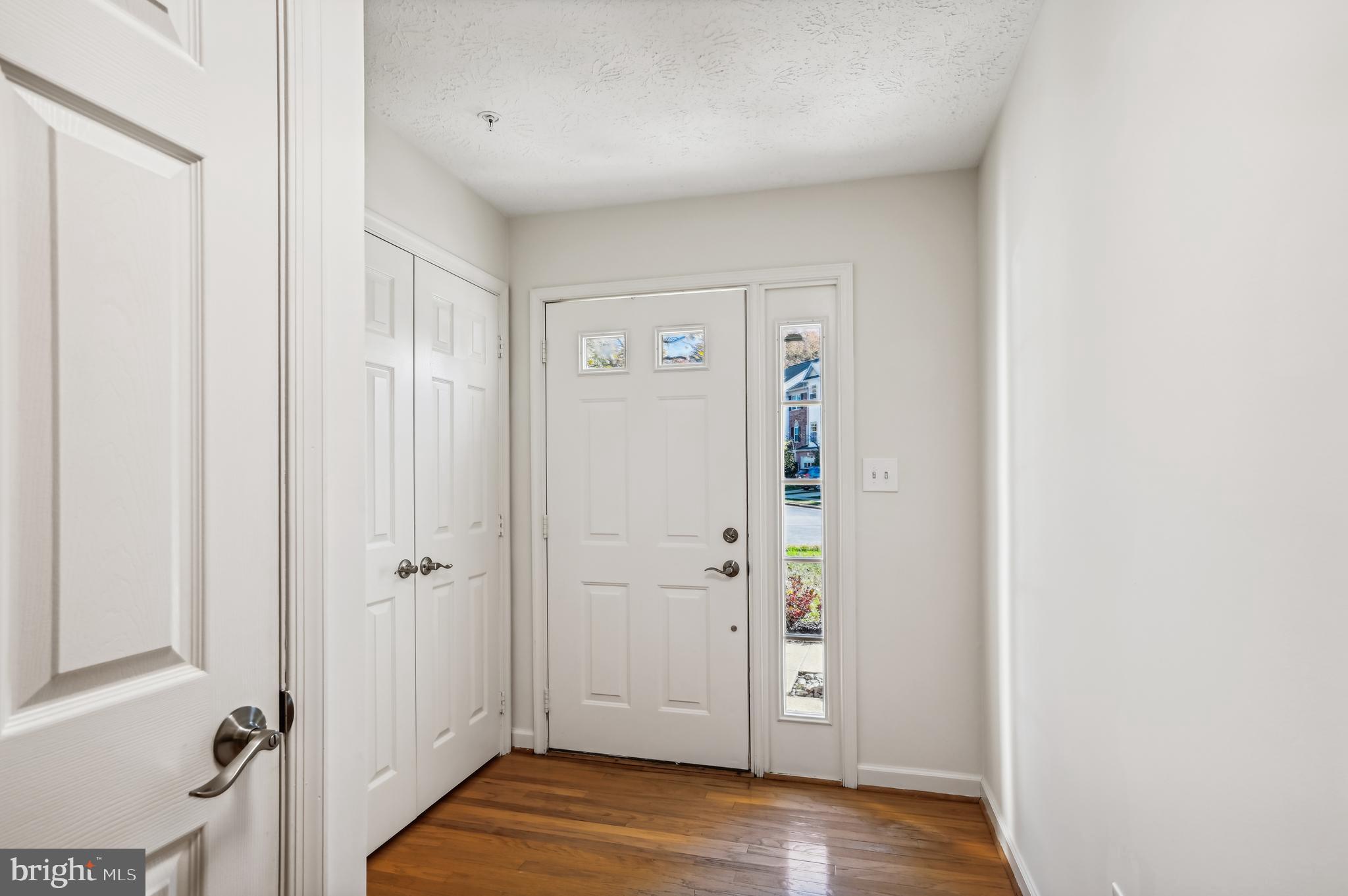 1386 Escapade Court Riva, MD 21140 - Photo 5 of 36 Hallway