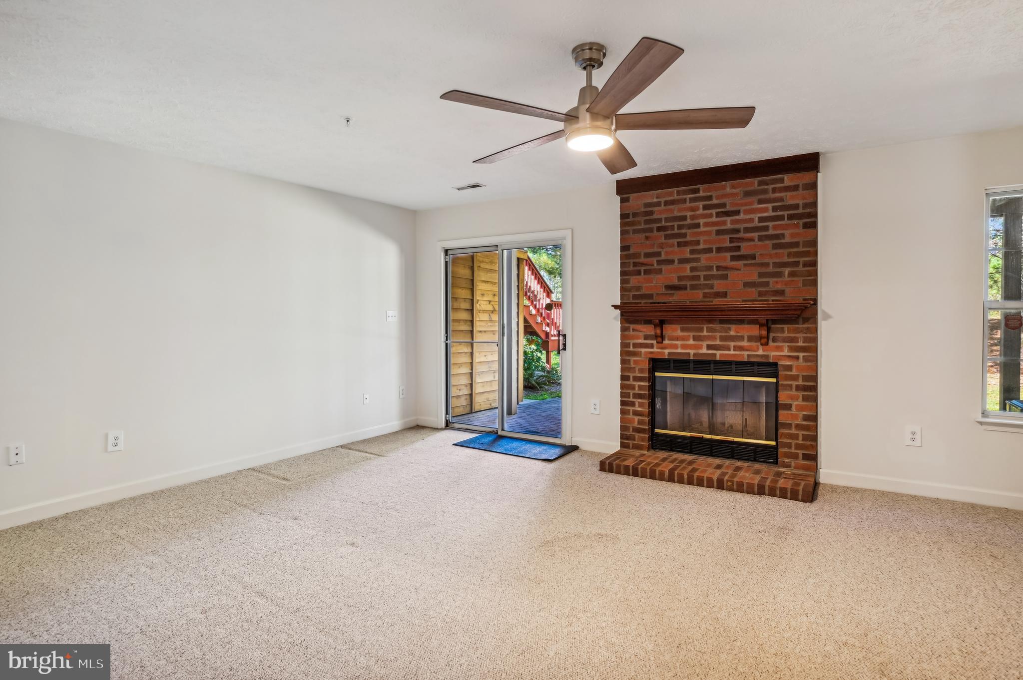 1386 Escapade Court Riva, MD 21140 - Photo 7 of 36 Family Room