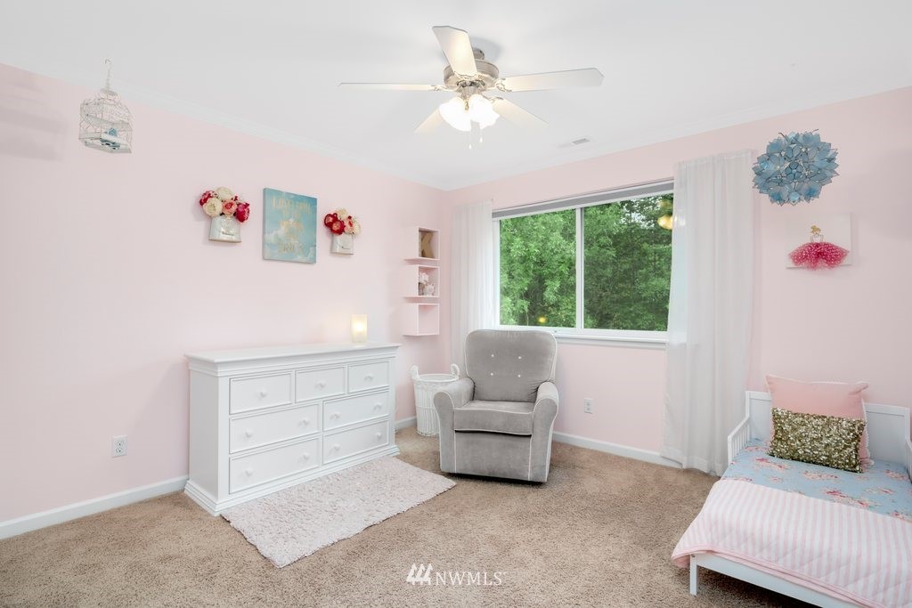 12048 155th Avenue Southeast Renton, WA 98059 - Photo 17 of 25 Gallery Image 17