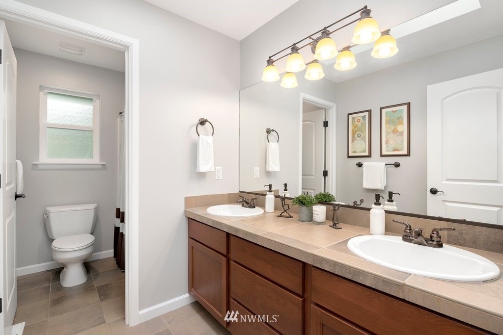12048 155th Avenue Southeast Renton, WA 98059 - Photo 21 of 25 Gallery Image 21