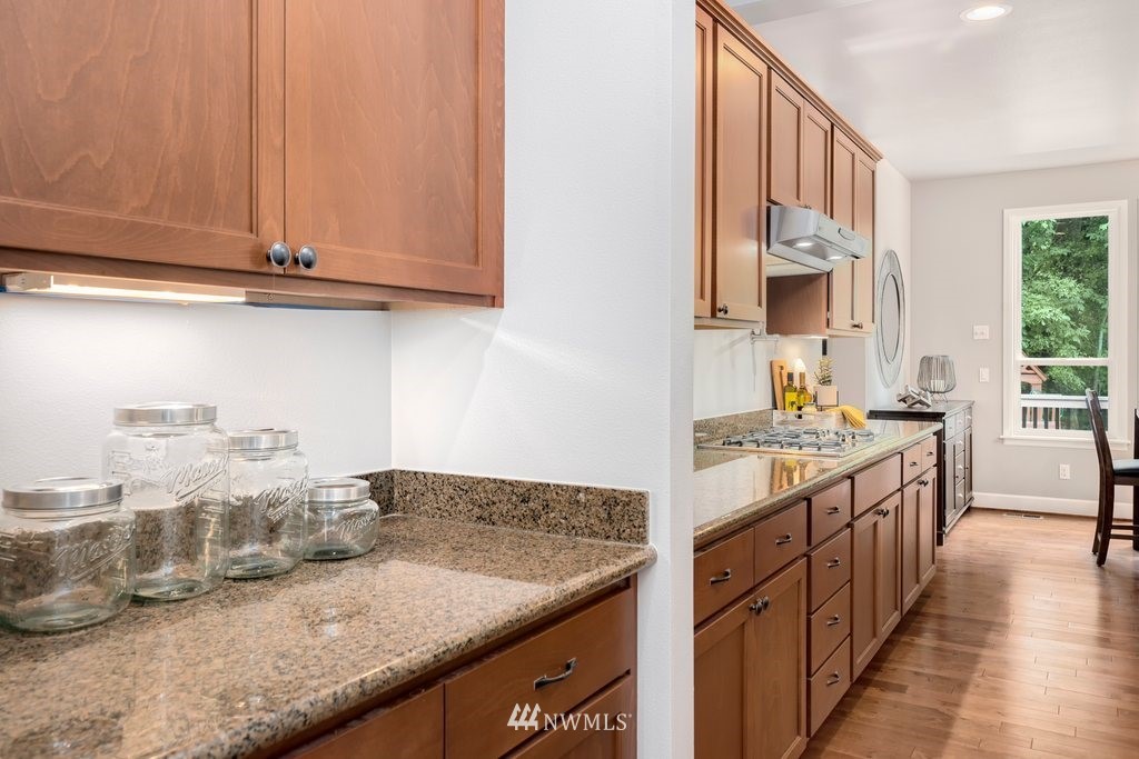 12048 155th Avenue Southeast Renton, WA 98059 - Photo 9 of 25 Gallery Image 9