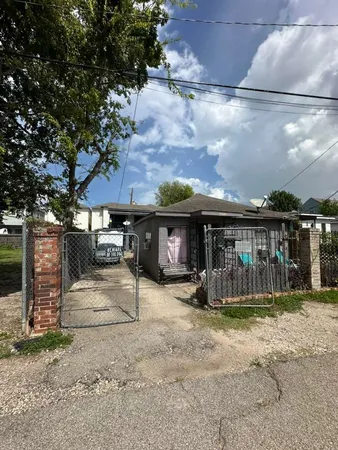 $265,000 | 4406 Allen Street, Houston, TX 77007