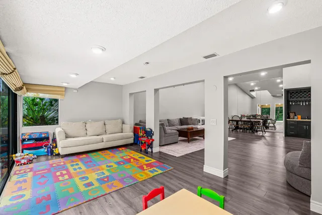 $375,000 | 4674 Fountains Drive South, Lake Worth, FL 33467