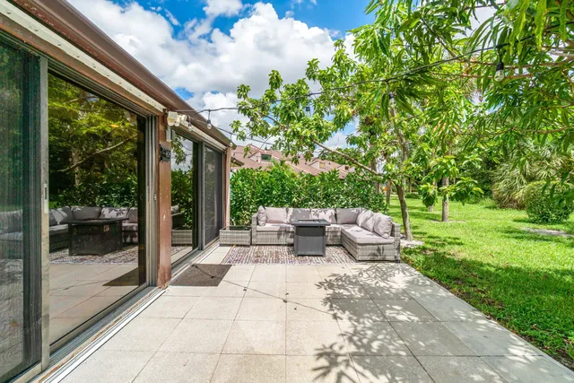 $375,000 | 4674 Fountains Drive South, Lake Worth, FL 33467