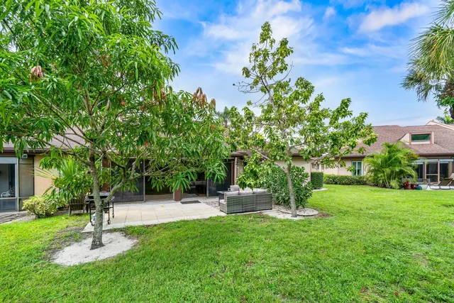 $375,000 | 4674 Fountains Drive South, Lake Worth, FL 33467