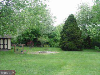 809 Cliff Road Bensalem, PA 19020 - Photo 6 of 6 Gallery Image 6