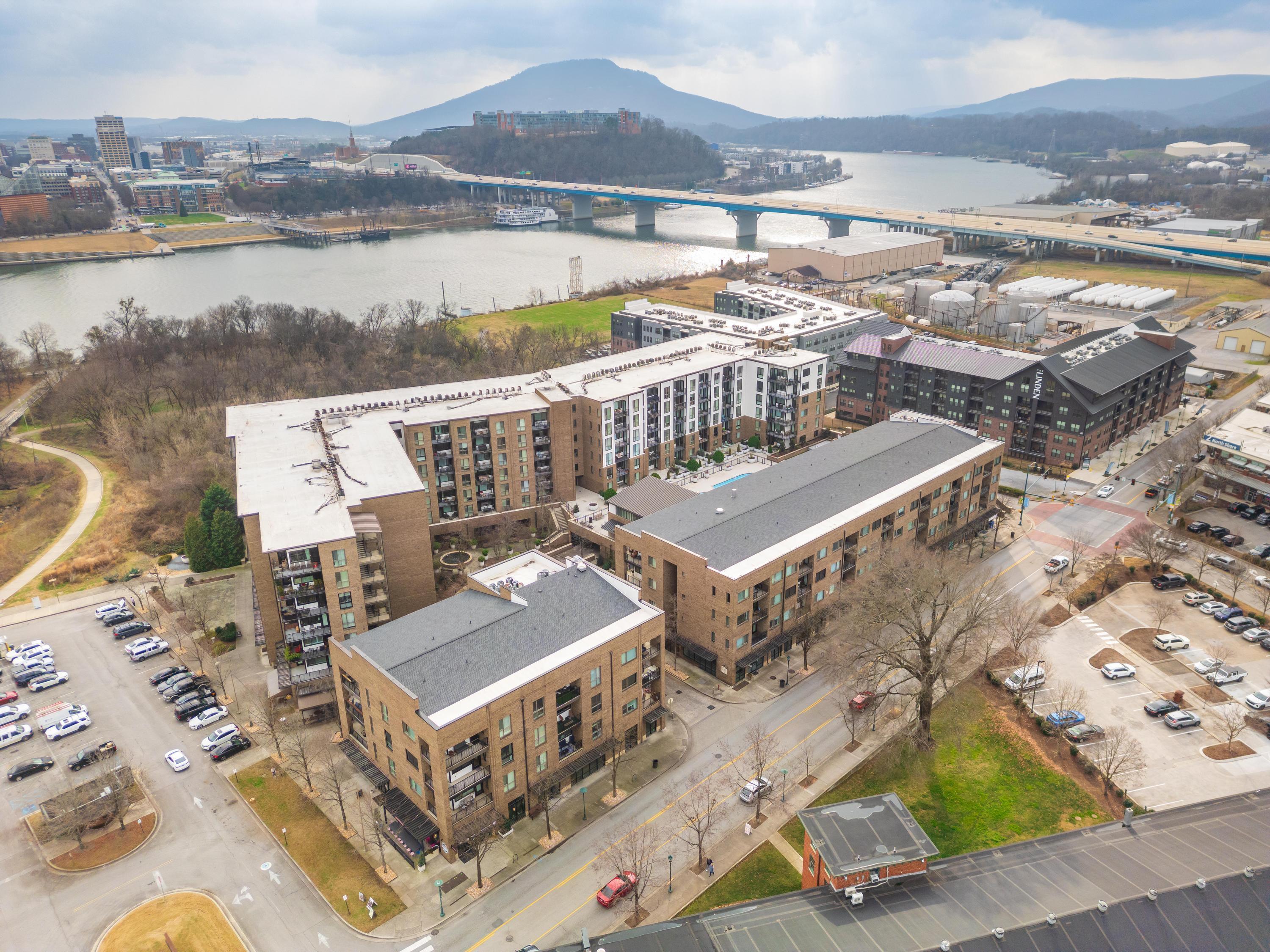 200 Manufacturers Road, Unit 440 Chattanooga, TN 37405 - Photo 30 of 36 One_North_Shore_0023