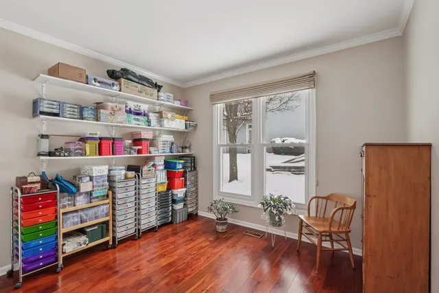 $289,900 | 1262 Rhodes Lane, Naperville, IL 60540