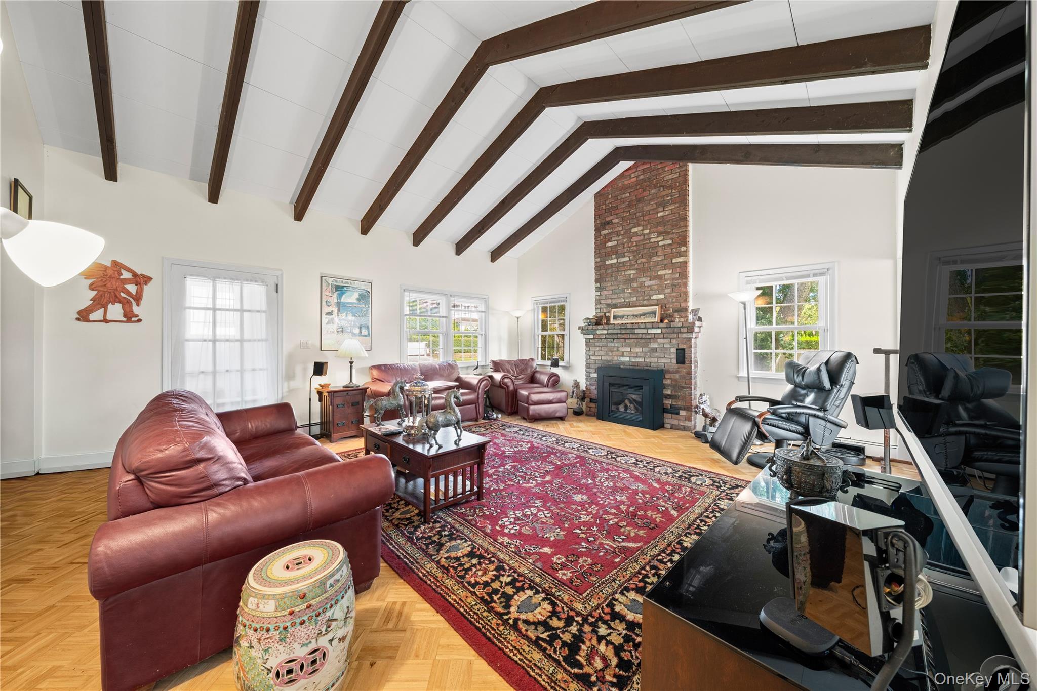 70 Middle Pond Road, Unit 22 Southampton, NY 11968 - Photo 11 of 32 Gallery Image 11