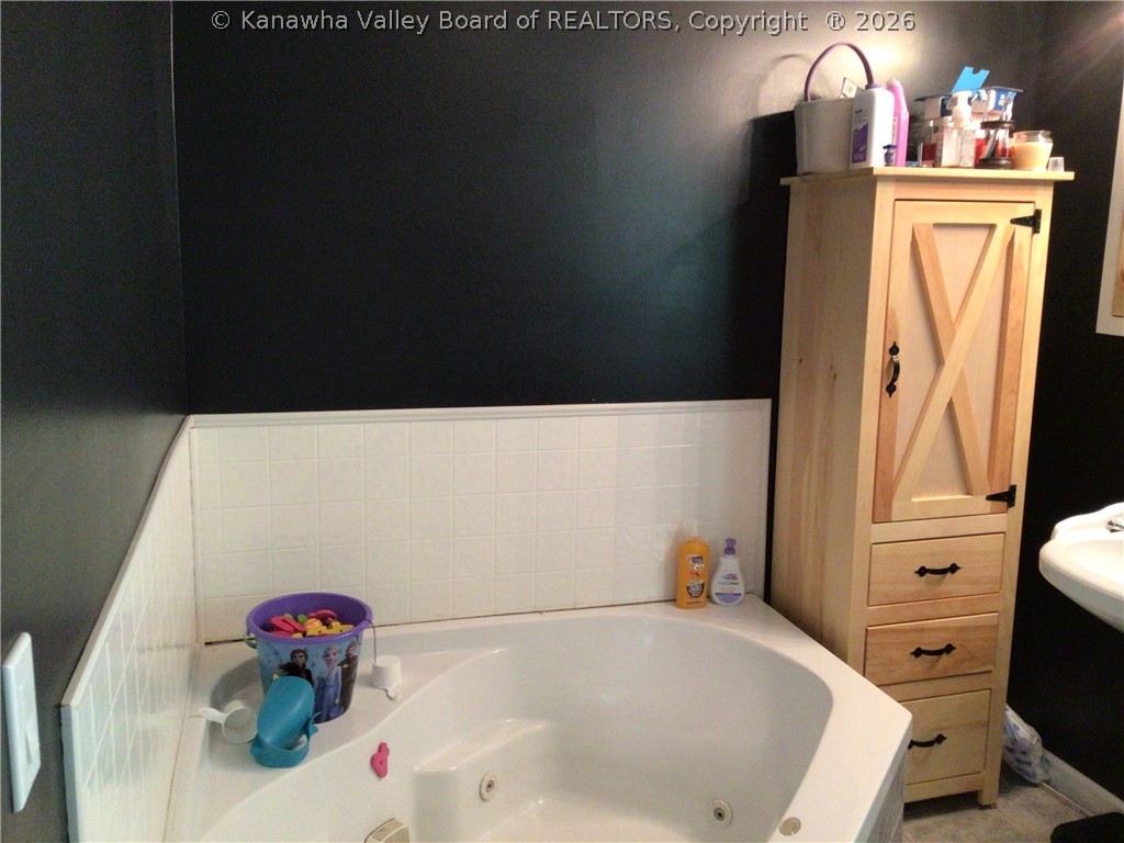 1469 Queen Road Clendenin, WV 25045 - Photo 26 of 45 Gallery Image 26
