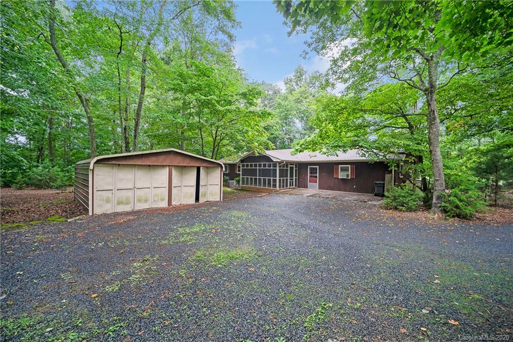 32048 Austin Road Albemarle, NC 28001 - Photo 6 of 36 Gallery Image 6